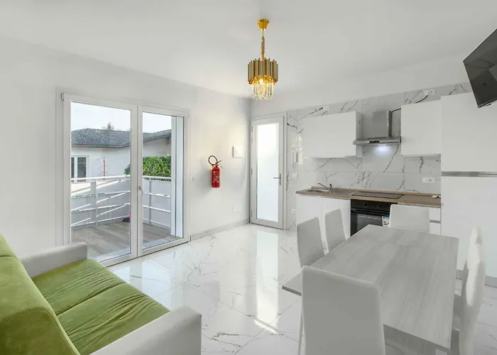 With Pool In 45641 Appartamento